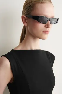 ROBE COURTE ÉVASÉE EN COTON SCULPTÉ - NOIR — photo 2