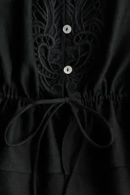 Blouse en lin mélangé avec broderie anglaise - Noir — photo 4