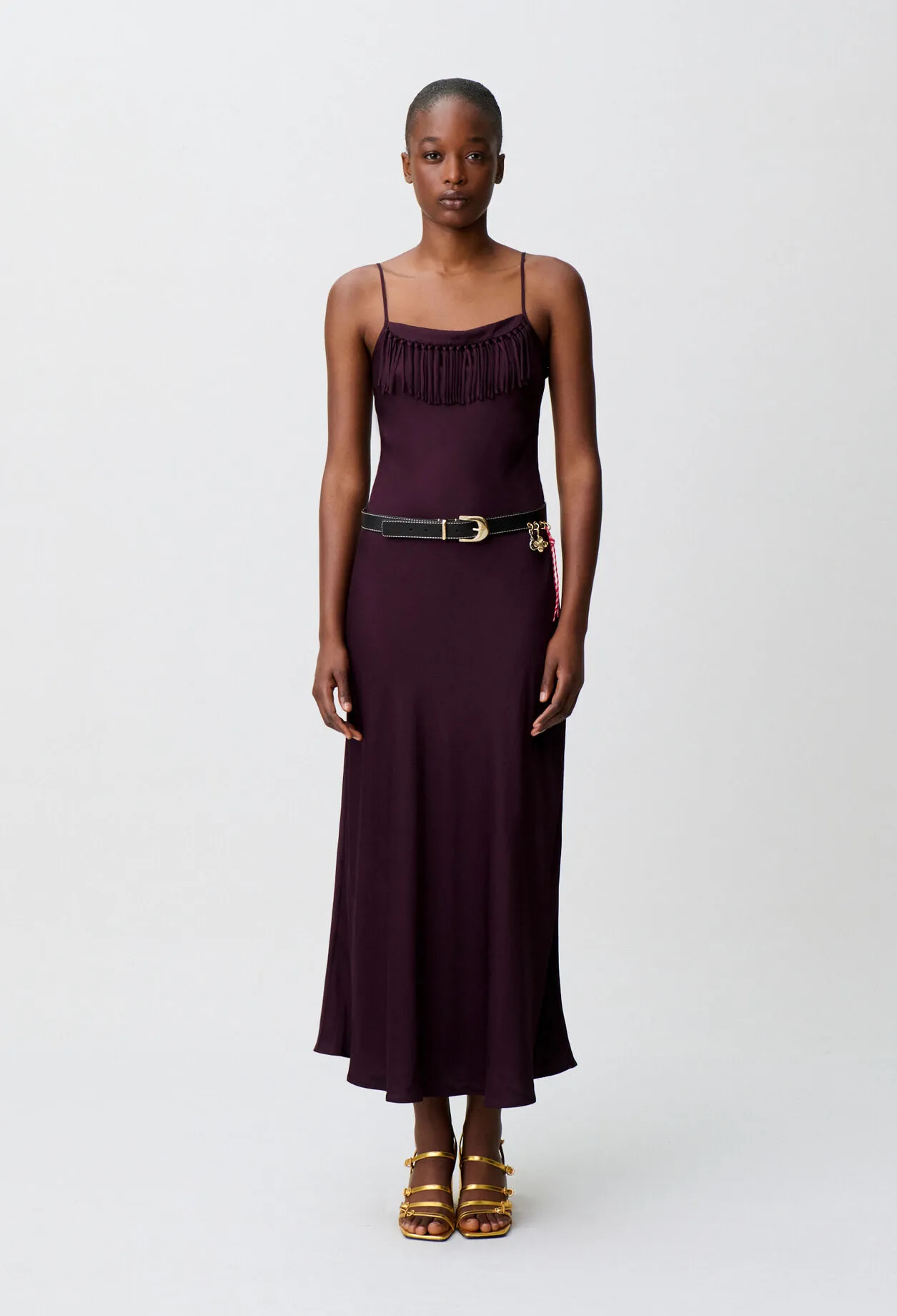 Robe fluide satinée franges