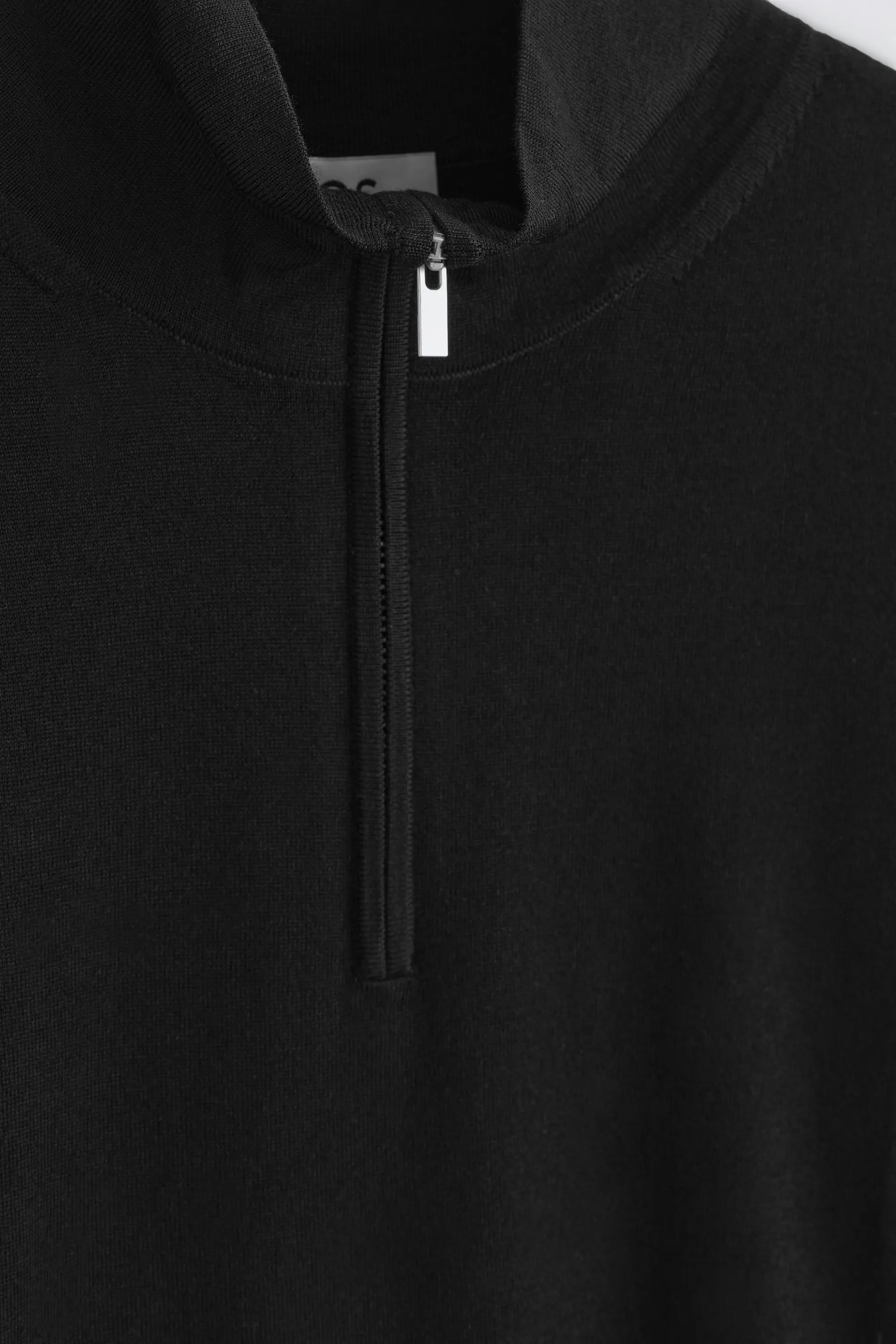 PULL ZIPPÉ À COL CHEMINÉE EN LAINE MÉRINOS - NOIR