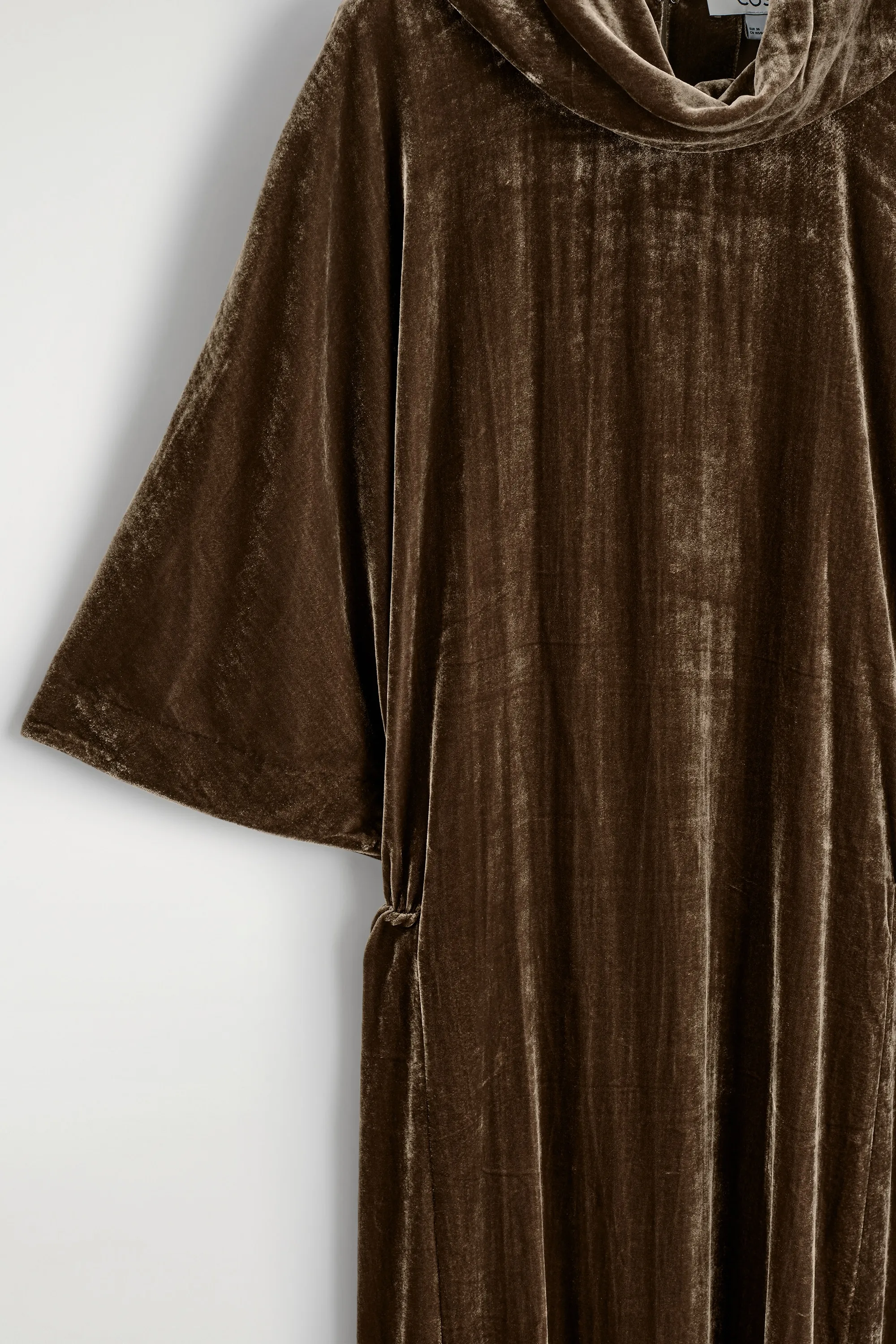 ROBE MIDI DRAPÉE À COL EN VELOURS - BRUN FONCÉ