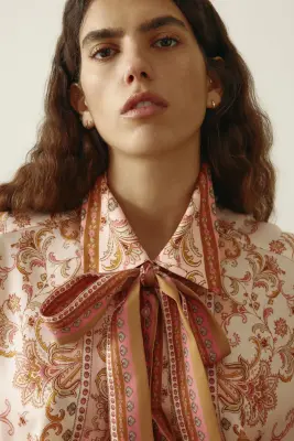 Chemise imprimée en lyocell - Beige clair/motif cachemire — photo 1