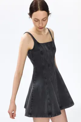 Robe en denim avec jupe évasée - Gris denim — photo 2