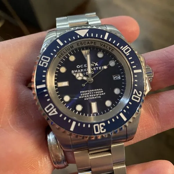Montre automatique sharkmaster 1000