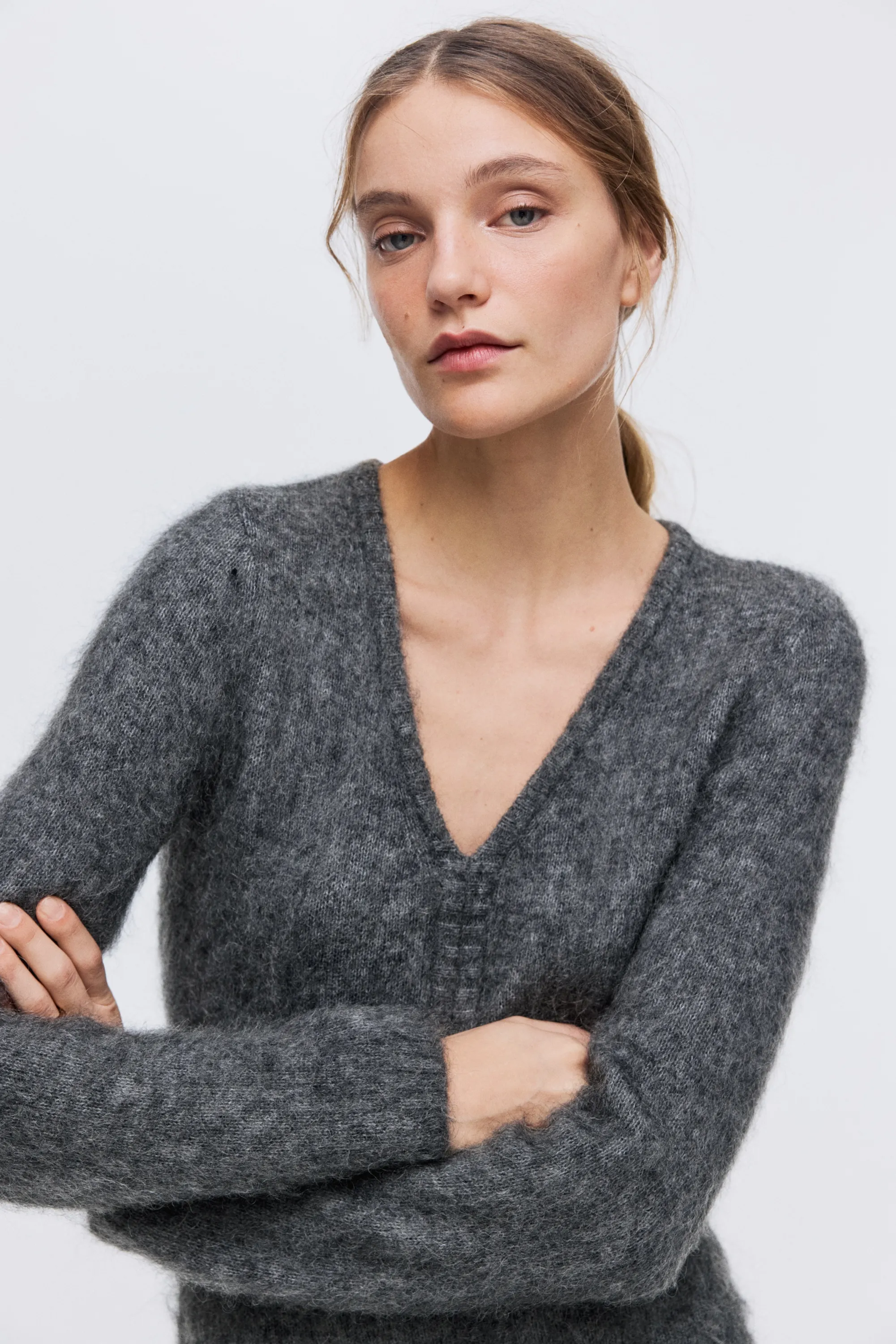 Robe en mohair mélangé avec dos ouvert - Gris foncé chiné