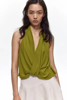Top dos nu avec détail torsadé - Vert olive — photo 1