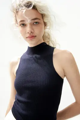 Rib-knit turtleneck top - Bleu marine — photo 1
