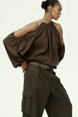 Blouse épaules dénudées - Vert kaki foncé — photo 3