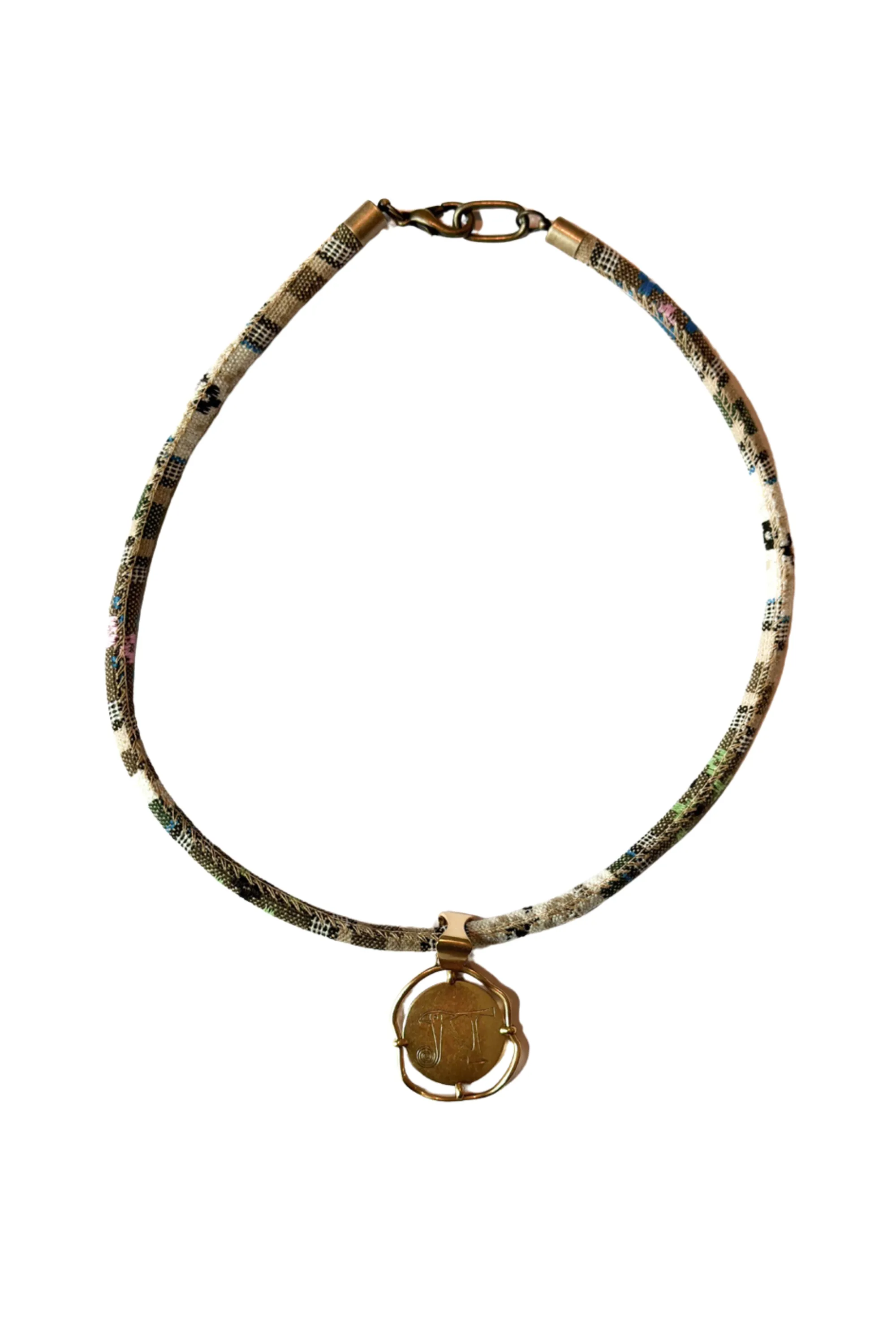 Le Collier Médaillon
