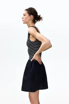 Robe avec jupe évasée - Bleu marine/rayé — photo 2