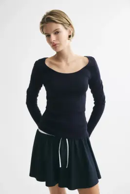 Top en maille avec encolure dégagée - Bleu marine — photo 1