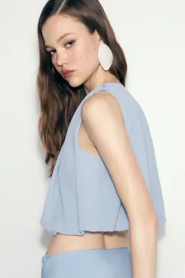 Top drapé avec base à effet boule - Bleu clair — photo 3
