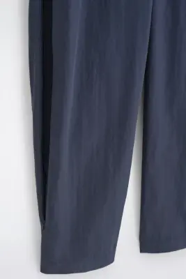 PANTALON DROIT DÉCONTRACTÉ À DÉTAIL ZIPPÉ - BLEU MARINE — photo 3