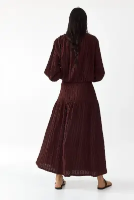 Jupe midi en jersey texturé - Marron foncé — photo 1