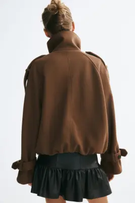 Veste à fermeture croisée avec col entonnoir - Beige foncé — photo 4