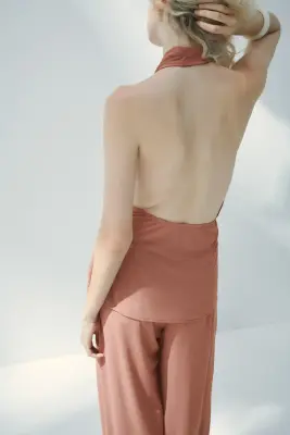 Top dos nu avec panneau drapé - Rose ancien — photo 3
