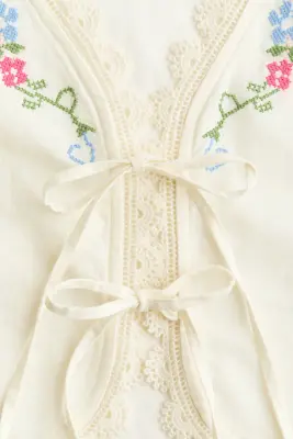 Blouse courte et brodée - Crème/fleuri — photo 5