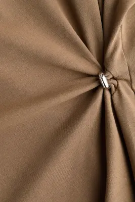 Top asymétrique avec détail drapé - Taupe — photo 5