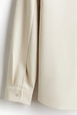 Chemise Regular Fit en tissu enduit - Beige clair — photo 2