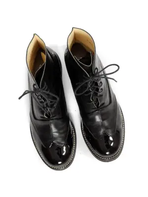 Bottines à lacets en cuir verni noir bout rond Prix boutique 2000€ taille 38 — photo 4