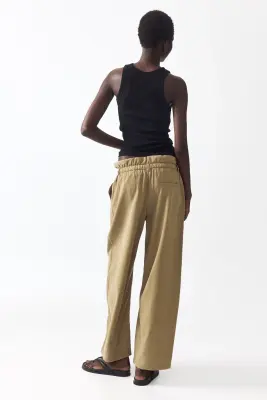 Pantalon paper bag avec jambes barrel - Vert kaki clair — photo 3