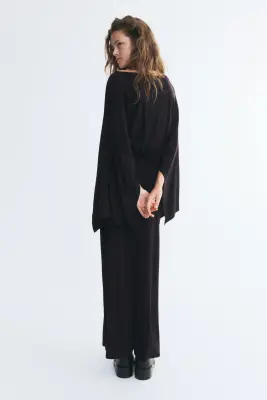 Robe à effet drapé avec manches chauve-souris - Noir — photo 3