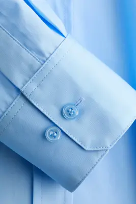 Chemise en popeline avec épaulettes - Bleu clair — photo 5
