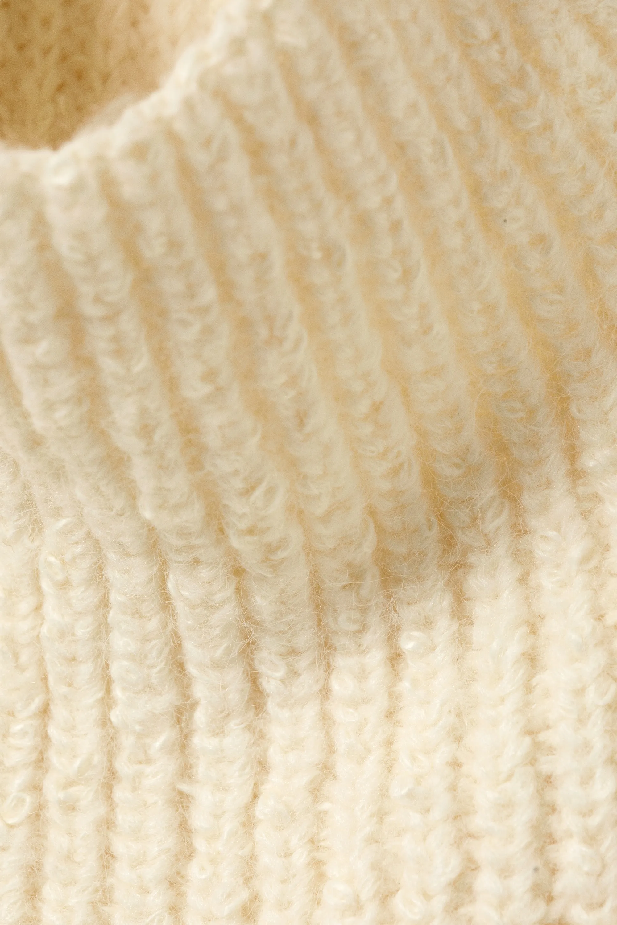 Pull col roulé oversize en maille - Jaune clair