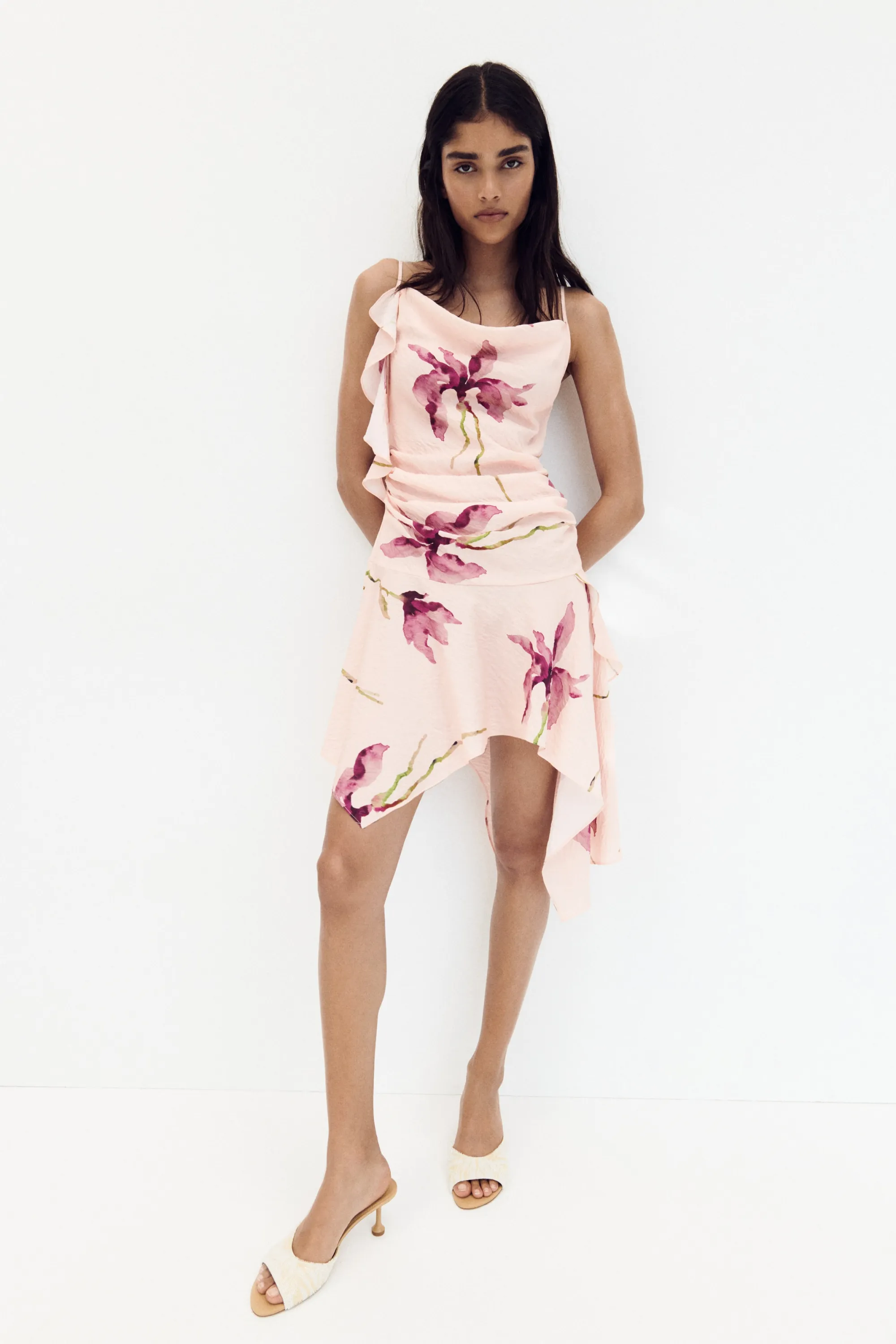 Robe asymétrique à panneau drapé - Rose clair/fleuri