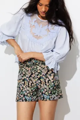 Short à fleurs en jacquard — photo 4