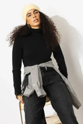 Pull fin col roulé Femme — photo 2