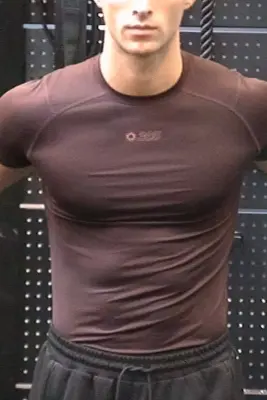 T-shirt de sport Compression Fit DryMove™ - Marron foncé — photo 1