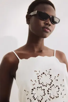 Robe de plage en coton avec broderie anglaise - Ivoire — photo 1