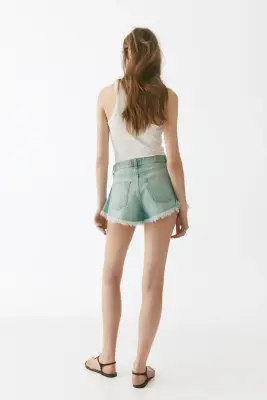 Short frangé en denim - Bleu denim clair — photo 2