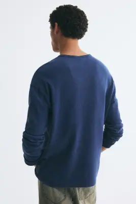 T-shirt gaufré à col tunisien Relaxed Fit - Bleu foncé — photo 3