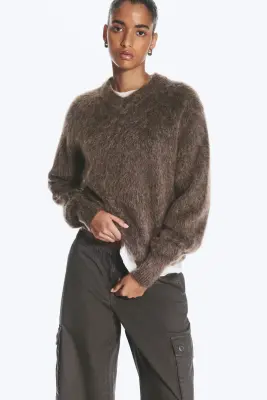 Pull col en V en maille mélangée de mohair - Taupe foncé — photo 2