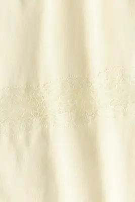 T-shirt avec dentelle - Jaune pâle — photo 3