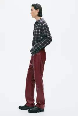 Pantalon Regular Fit en cuir - Rouge foncé — photo 3