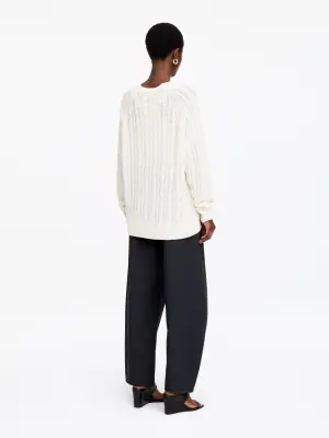 Pull à col en V en maille torsadée - Blanc cassé — photo 2