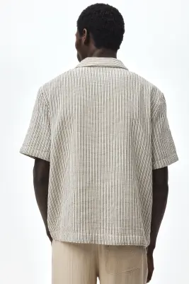 Chemise Regular Fit avec col cubain - Crème/rayé — photo 3