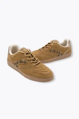 Baskets cloutées Femme — photo 3