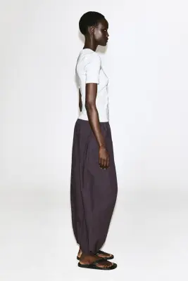 PANTALON BALLON EN COTON FLUIDE - BRUN — photo 4