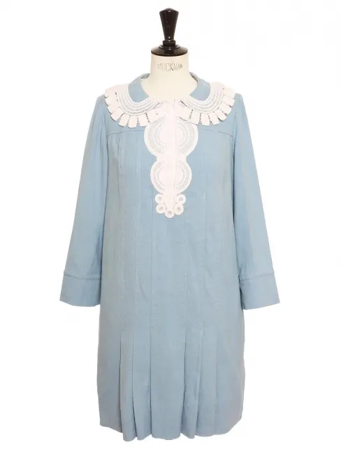 Robe courte manches longues en chanvre bleu clair col dentelle Prix boutique 1500€ Taille 36/38