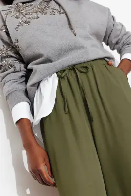 Pantalon large ceinturé Femme — photo 5