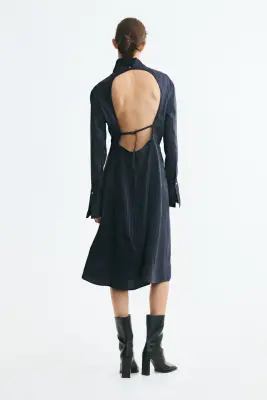 Open-back satin twill dress - Bleu foncé/rayé — photo 3