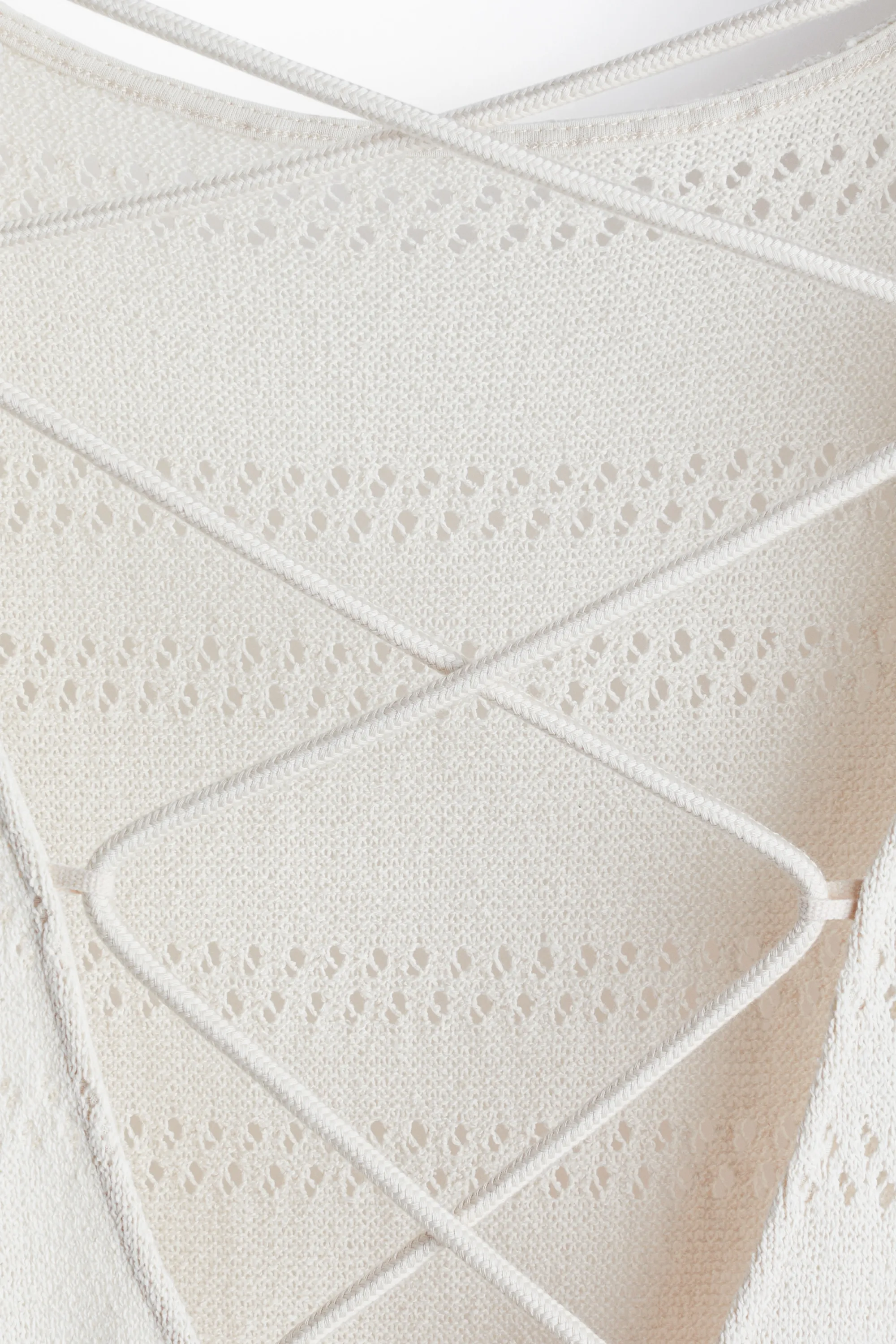 Robe en maille ajourée avec laçage - Beige clair
