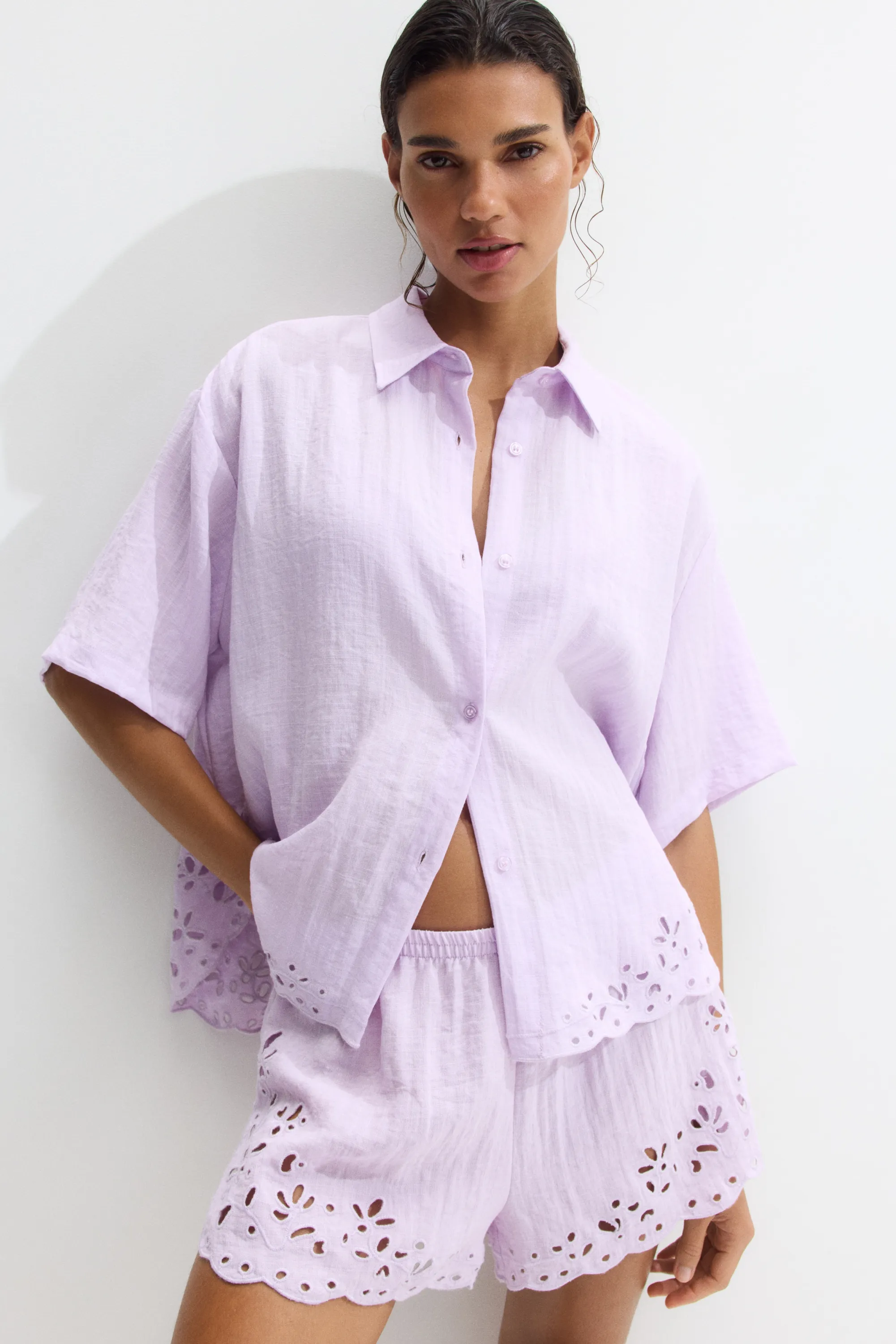 Chemise de plage avec broderie anglaise - Violet clair