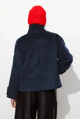 Manteau court et doux Femme — photo 4