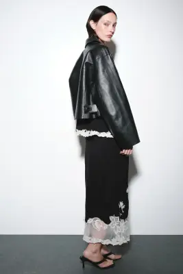 Embroidered viscose skirt - Noir/fleurs — photo 3
