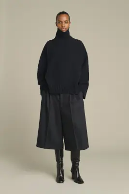 PULL WILLIAM NAVY — photo 1